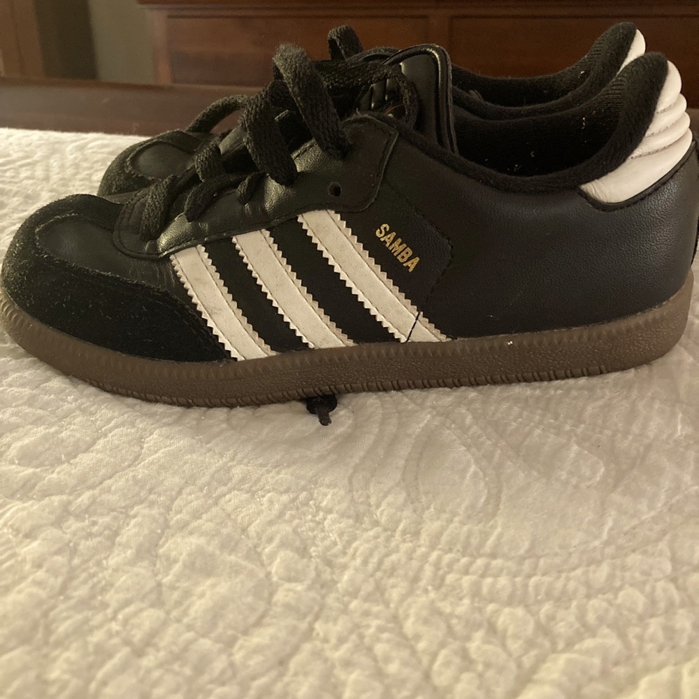 Kids Adidas Samba indoor soccer